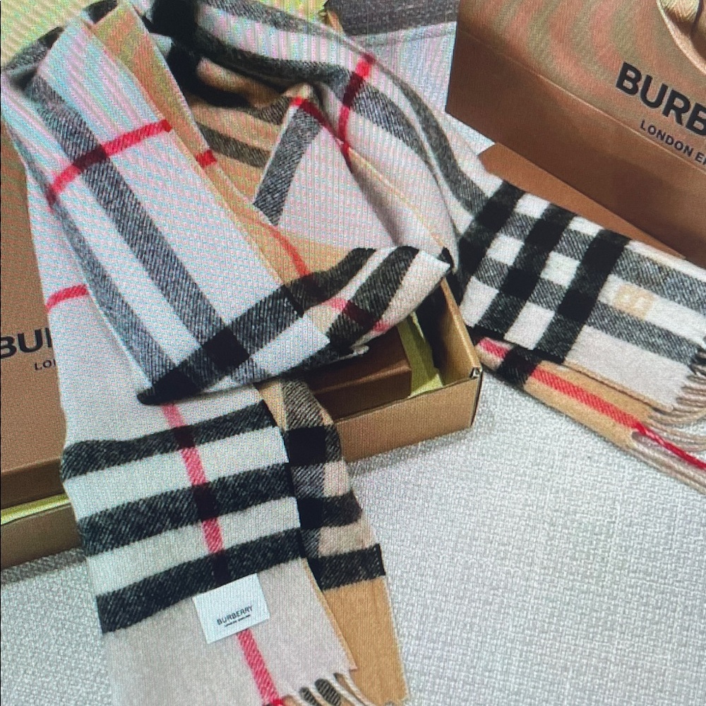Burberry Beige and Black Check Scarf